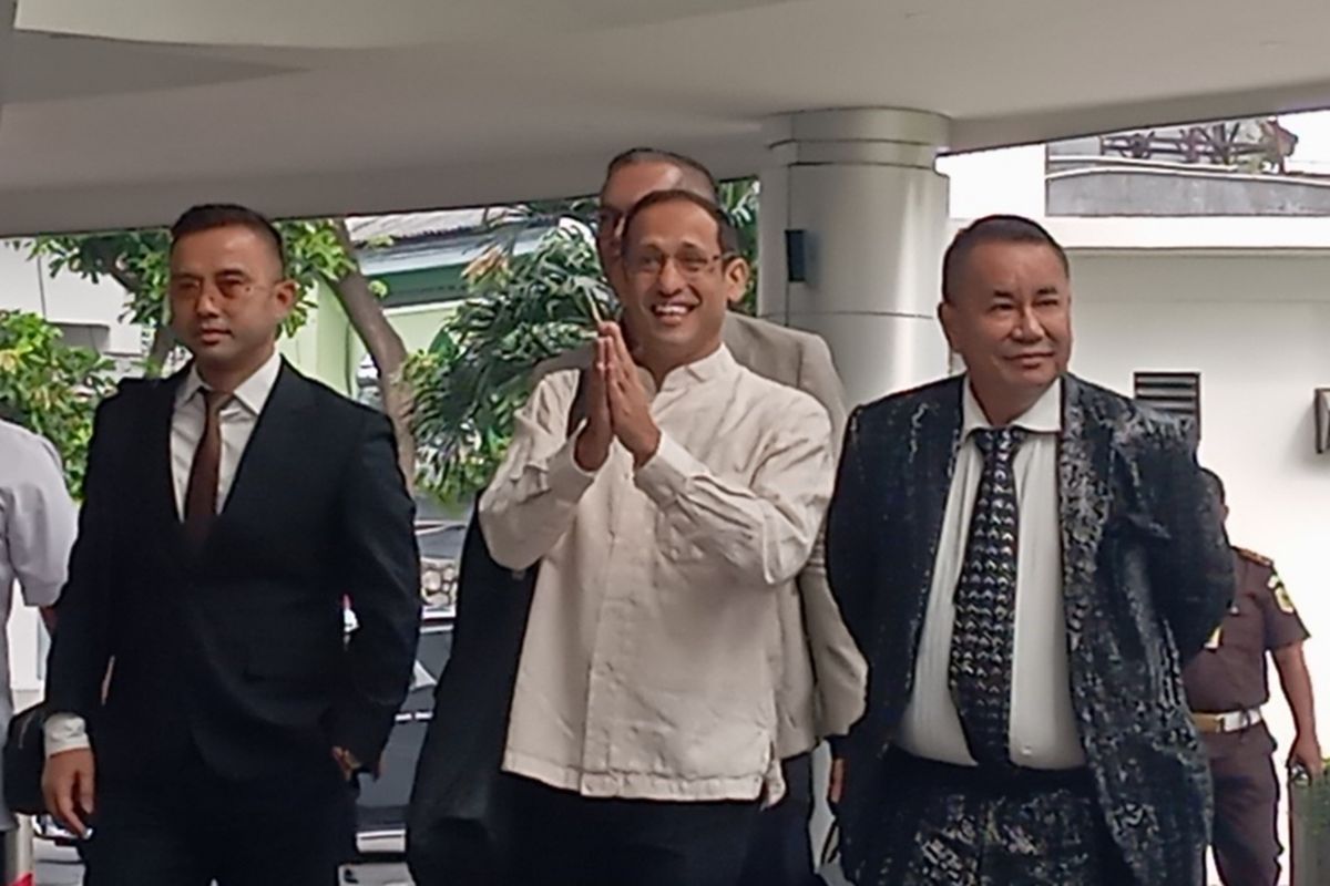 korupsi pengadaan Chromebook, Kemendikbudristek, Nadiem Makarim, Kejagung, Hotman Paris, kejagung, korupsi pengadaan chromebook, Apa Status Hukum Nadiem Makarim dalam Kasus Korupsi Laptop Chromebook?