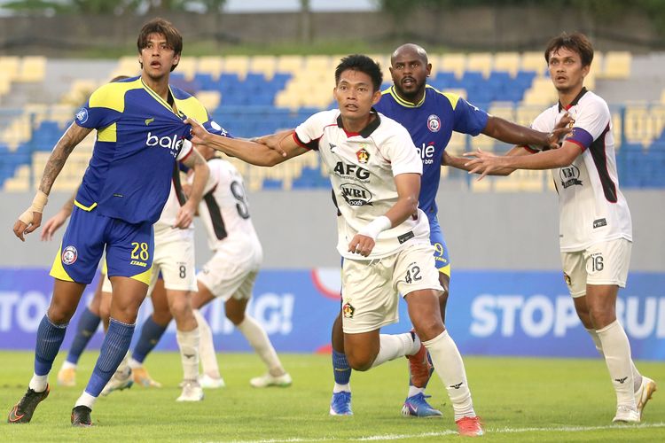 Arema FC, Marcos Santos, Super League 2025-2026, suporter, Arema FC vs PSM Makassar, Singo Edan Usung Misi Kebangkitan