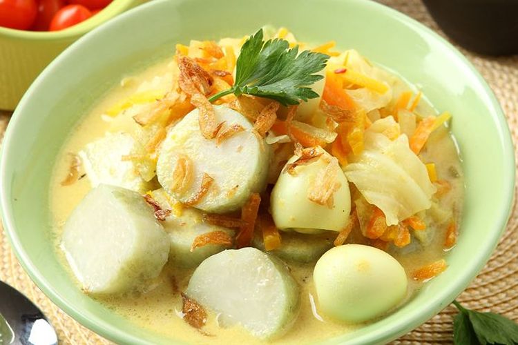Lebaran, Kuliner Lebaran, opor ayam, Sayur Lebaran, Cara Simpan Opor dan Sayur Lebaran yang Sisa, Tutup panci terlebih dahulu, Panaskan hingga mendidih, Biarkan uap panas hilang, Jangan aduk sayur setelah didinginkan