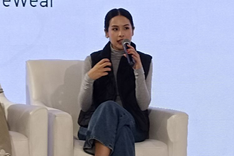 Maudy Ayunda, Uniqlo, tips berpakaian, tips fashion, fashion maudy ayunda, layering pakaian, layering pakaian adalah, Maudy Ayunda Bagi Tips Layering Pakaian, Tetap Nyaman dan Stylish