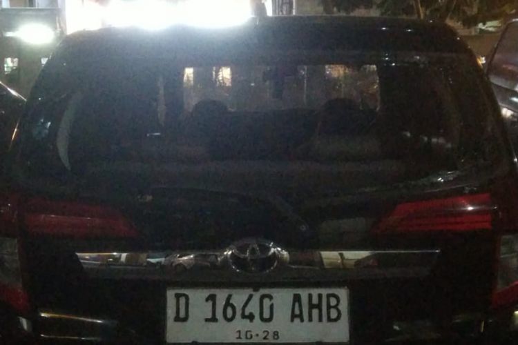 Calya, pelat palsu, Pengemudi Calya Lawan Arah di Gunung Sahari, Diduga Pakai Pelat Palsu