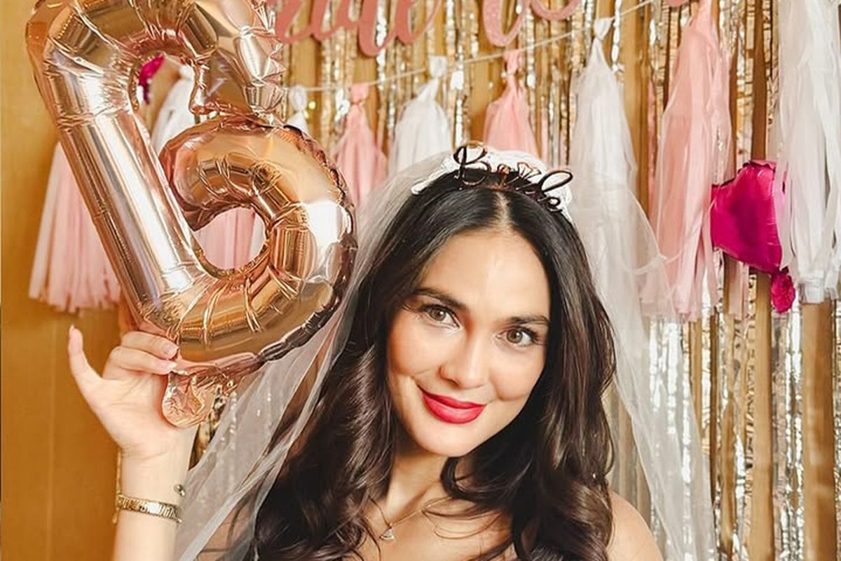 Luna Maya, bridal shower, Luna Maya Bridal Shower, bridal shower luna maya, gaya luna maya dalam acara bridal showernya, gaya luna maya bridal shower, style luna maya, Luna Maya Bridal Shower di Shanghai, Gayanya Manis dan Simpel
