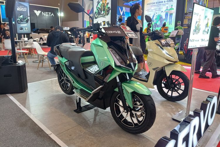 Alva, Alva Cervo, Alva Cervo Q, Komparasi Omoway Omo-X vs Alva Cervo Q, Siapa Lebih Unggul?