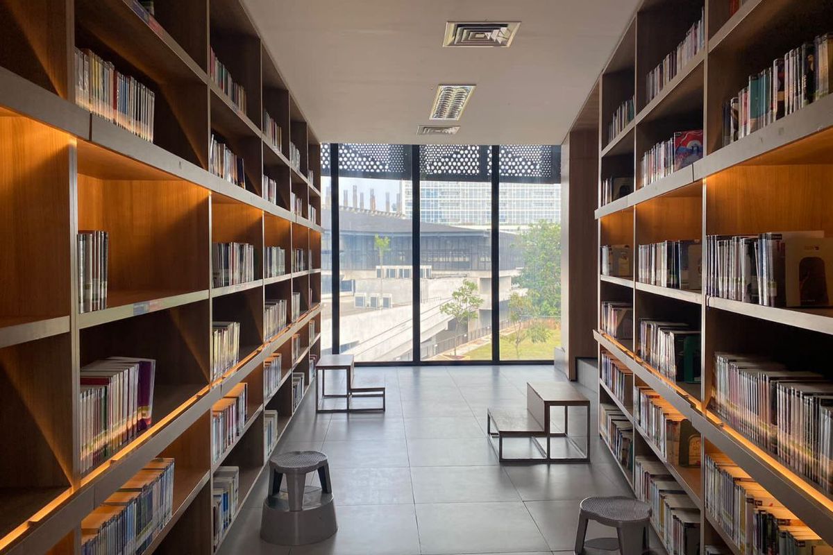 Perpustakaan Jakarta, Perpustakaan Nasional, Perpusnas, 5 Perpustakaan di Jakarta yang Bisa Diakses MRT dan Transjakarta, 1. Perpustakaan Jakarta TIM, 2. Perpustakaan Nasional (Perpusnas), 3. Perpustakaan Jakarta Timur (Jatinegara), 5. Perpustakaan Freedom Institute