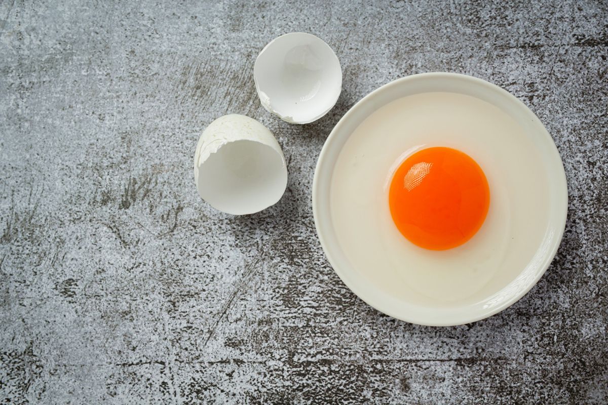 Penyebab jerawat, telur penyebab jerawat, kenapa telur bisa menyebabkan jerawat, jerawat karena makan telur, alasan kenapa telur penyebab jerawat, 4 Alasan Telur Bisa Menyebabkan Jerawat, Salah Satunya Kaya Biotin, 1. Kandungan yodium, 2. Progesteron yang berlebih, 3. Kaya biotin, 4. Albumin