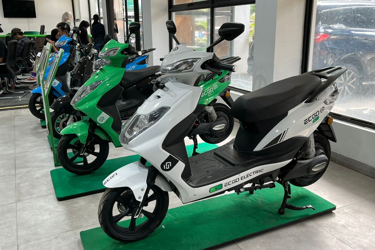 EVMOTO, ojek online, motor listrik, ECGO, EVMoto Tawarkan Layanan Ojek Online Berbasis Motor Listrik