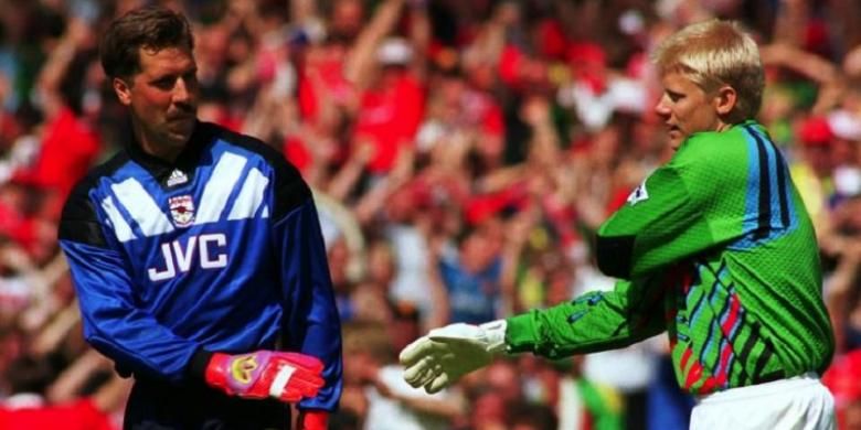 Manchester United, peter schmeichel, Nottingham Vs Man United, Senne Lammens, kiper baru mu, Senne Lammens Bikin Penggemar Man United Teringat Peter Schmeichel