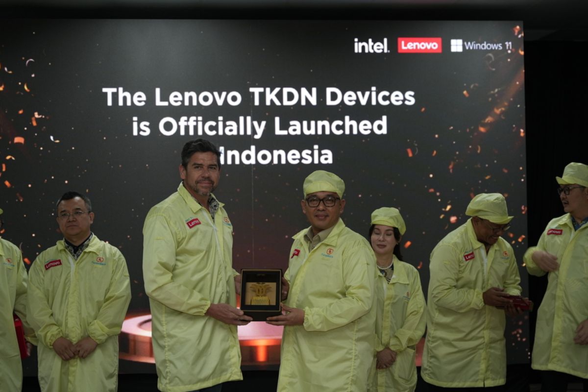Lenovo, TKDN, Laptop dan PC Desktop Lenovo Ini Sudah Diproduksi Lokal, Penuhi TKDN