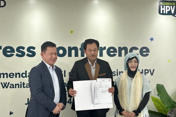 Vaksin HPV, vaksin HPV, Apakah ibu menyusui bisa vaksin HPV, vaksin HPV untuk apa, vaksin HPV adalah, vaksin hpv untuk ibu menyusui, vaksin hpv aman untuk ibu menyusui, vaksin hpv boleh untuk ibu menyusui, vaksin hpv pada ibu menyusui, apakah ibu menyusui bisa vaksin hpv, Bolehkah vaksin HPV setelah melahirkan, hpv vaksin, Kapan sebaiknya melakukan vaksin HPV, Apakah Vaksin HPV Aman untuk Ibu Menyusui? Ini Penjelasan Dokter