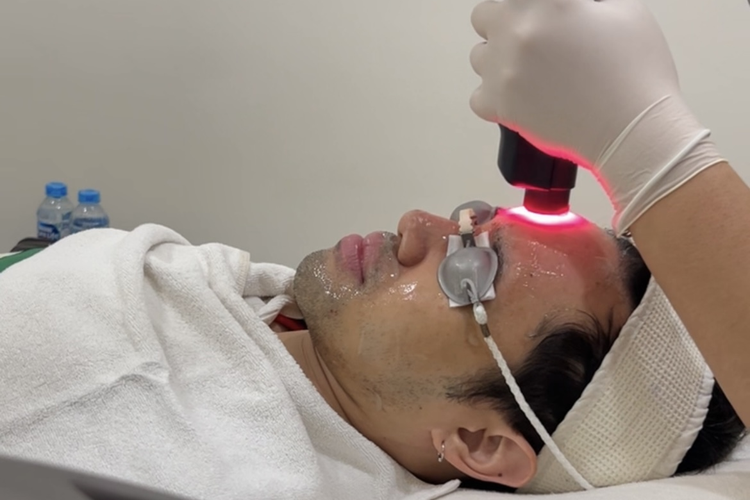 hyaluronic acid, kulit kering, melasma, Pentingnya Pendekatan Menyeluruh dalam Mengatasi Tanda Penuaan Kulit