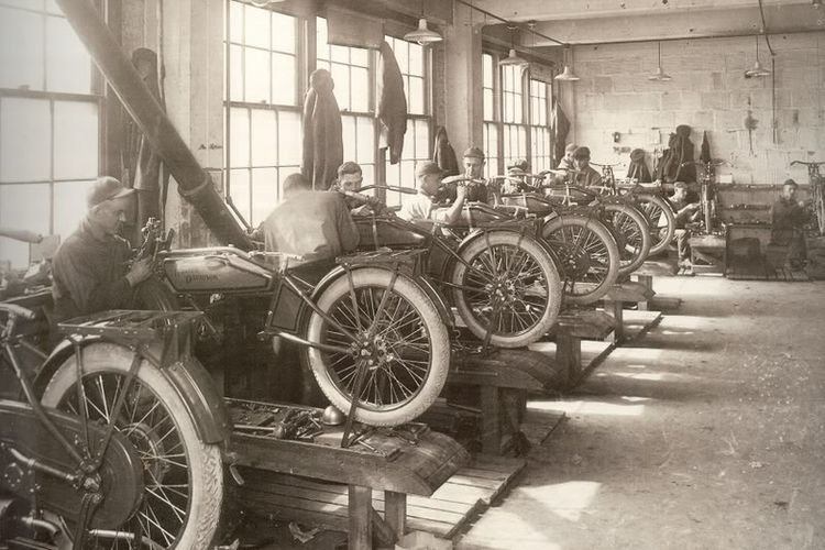 Motor, sepeda motor, Sejarah Harley Davidson, Berdiri Lebih dari 100 Tahun Lalu