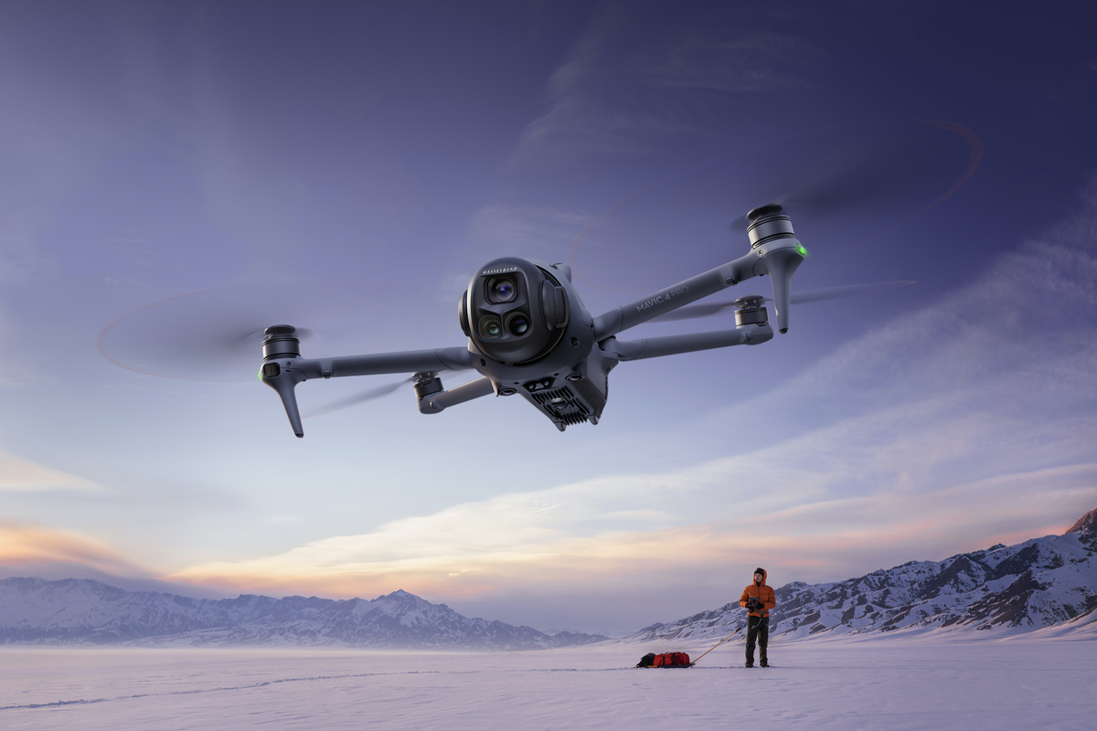 drone, DJI Mavic 3 Pro, Drone, Mavic 4 Pro, kamera, Kamera, DJI Mavic 4 Pro, DJI mavic 4 pro, spesifikasi dji mavic 4 pro, mavic 4 pro, spesifikasi mavic 4 pro, harga mavid 4 pro, Drone DJI Mavic 4 Pro Meluncur dengan Gimbal 360 dan Upgrade Kamera
