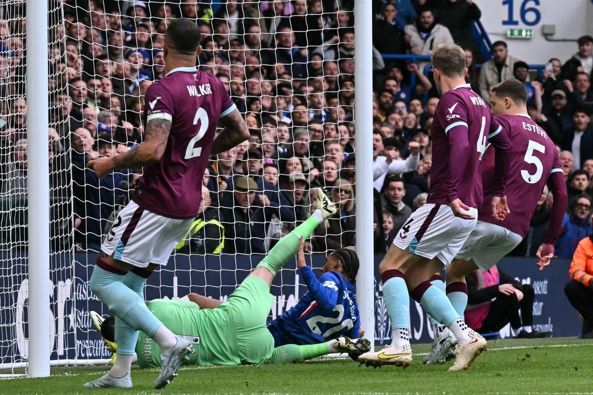 Chelsea, Burnley, Premier League, Chelsea vs Burnley, Hasil Chelsea Vs Burnley 1-1: Gol Larut Buyarkan 3 Poin The Blues
