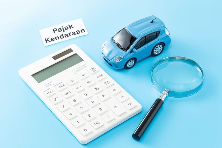 pajak kendaraan, STNK, Bayar Pajak Kendaraan Atas Nama Orang Lain Bisa Online, Ini Syaratnya