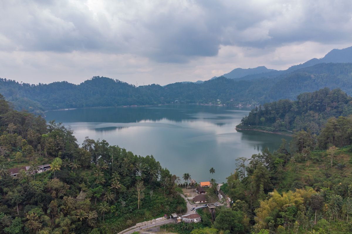 ponorogo, telaga ngebel, Telaga Ngebel di Ponorogo, Legenda Telaga Ngebel, Legenda Telaga Ngebel di Ponorogo, Hampir Mirip dengan Rawa Pening