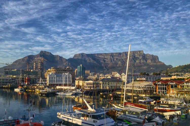 Wapres Gibran Rakabuming Raka, wisata Afrika Selatan, wapres gibran rakabuming raka, bebas visa ke afrika selatan, Bebas Visa ke Afrika Selatan, Ini Objek Wisata yang Bisa Dikunjungi, 1. Cape Town, 2. Johannesburg, 3. Kruger National Park, 4. Durban