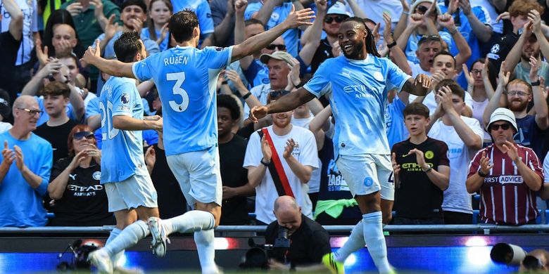 Liga Inggris, Man City, Aston Villa, Man City vs Aston Villa, Bernardo Silva, John Stones, Antoine Semenyo, Ollie Watkins, Liga Inggris 2025-2026, Hasil Man City Vs Aston Villa 1-2: Dwigol Ollie Watkins, The Villans Remontada