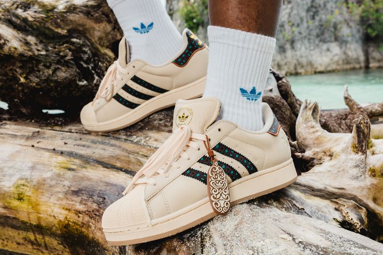 Ketika Budaya Indonesia Melangkah Bersama adidas: Dari Island Series hingga Edisi Papua