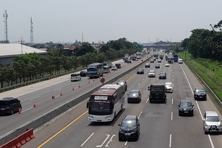 arus mudik, one way nasional, Rekayasa lalu lintas, puncak arus mudik, One Way Nasional Tol Trans Jawa KM 70–414 Dihentikan, Lalin Normal