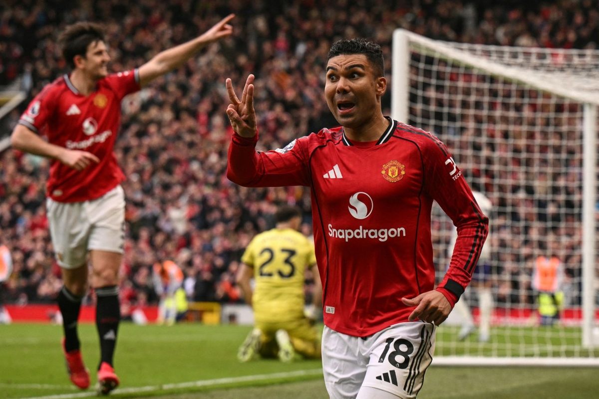 Liga Inggris, Manchester United, Aston Villa, Bruno Fernandes, Manchester United Vs Aston Villa, Michael Carrick, Hasil Man United Vs Aston Villa 3-1: Gol Casemiro, Sinar Bruno
