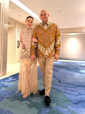 Ranggaz dan Angie, Enzy Storia, Gaya 9 Seleb Hadiri Pernikahan Ranggaz dan Angie di Jakarta, BCL Elegan dengan Kerah Cheongsam, 1. Bunga Citra Lestari (BCL), 2. Enzy Storia, 3. Mahalini dan Rizky Febian, 4. Alika Islamadina, 5. Omar Daniel, 6. Aaliyah Massaid, 7. Deva Mahenra, 8. Mikha Tambayong, 9. Alyssa Daguise dan Al Ghazali