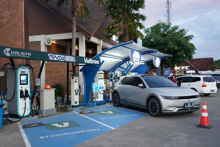 SPKLU, mudik, Persiapan Mudik Lebaran 2026, Simak Daftar SPKLU di Tol Trans Jawa