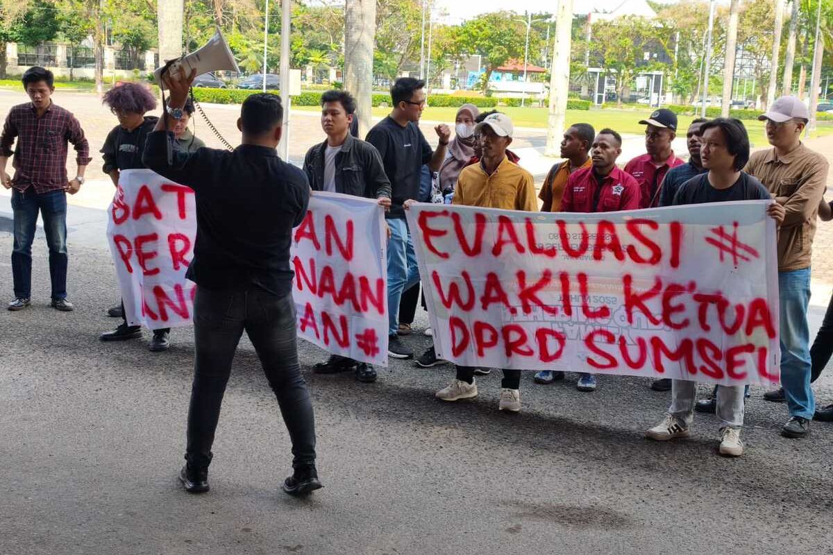 DPRD Sumsel, meja biliar, Meja Biliar Rp 486 Juta Dibatalkan, Pengadaan Gorden dan Lampu Mewah DPRD Sumsel Tetap Berjalan