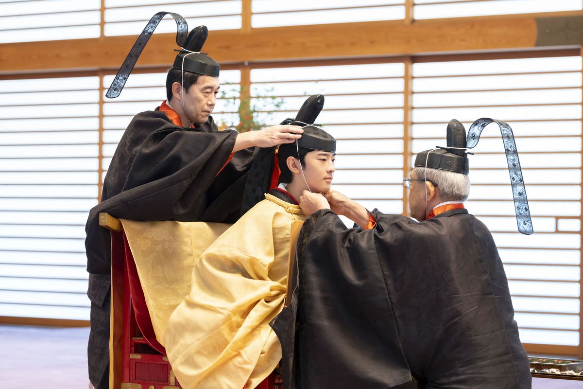 Pangeran Hisahito, upacara kedewasaan di jepang, makna upacara kedewasaan di jepang, kakan no gi, hisahito, Makna Upacara Kedewasaan Pangeran Hisahito, Pewaris Takhta Jepang, Jalannya prosesi upacara kedewasaan, Penting bagi masa depan takhta, Profil Pangeran Hisahito, Tradisi dan masa depan