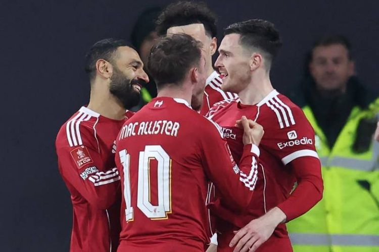 Wolverhampton, Liverpool, Rob Edwards, Arne Slot, Skor Wolves Vs Liverpool, Pasukan Arne Slot Berada di Level yang Berbeda
