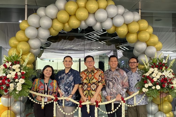 Polytron, mobil listrik, Polytron G3, Showroom mobil, Polytron G3 Plus, Polytron Buka Showroom Mobil Listrik Pertama di Jakarta