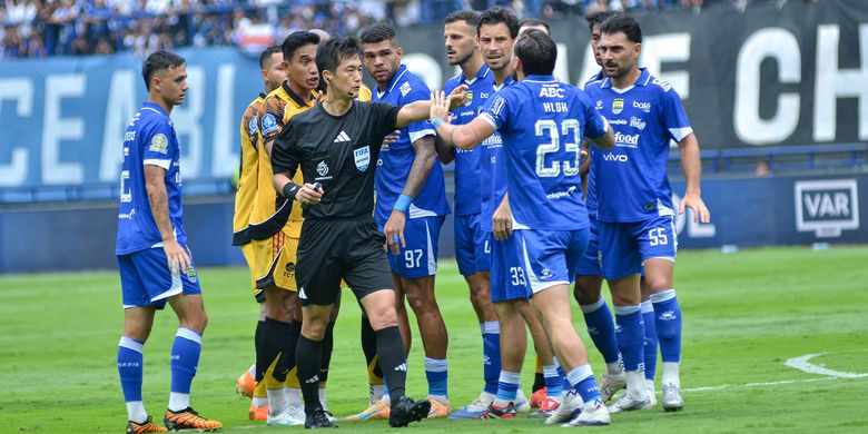 Persija, Persib, Super League, Persib Bandung, Persija vs Persib, Ferry Paulus, Persija Jakarta, Rizky Ridho, Jadwal Siaran Langsung Persija Vs Persib di Super League 2025-2026