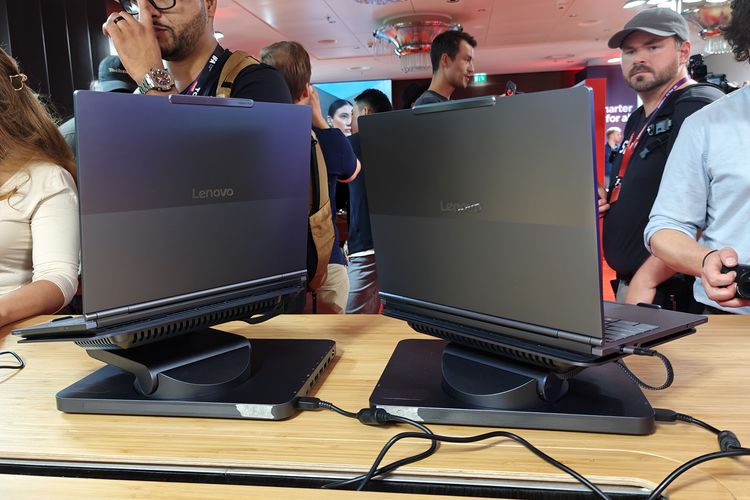 Lenovo, Lenovo ThinkBook VertiFlex, Lenovo Smart Motion, Lenovo Pamer Laptop Layar Putar dan Stand Laptop yang Bisa Turun-naik