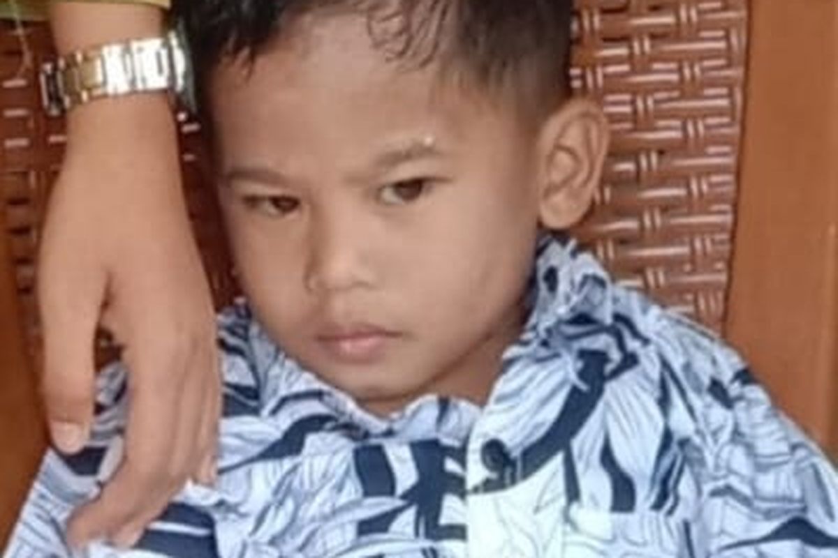 Bungo, penculikan anak, anak hilang, Jambi, bungo jambi, kenzie anak hilang, kenzie anak hilang dua tahun lalu, anak hilang di jambi, Kenzie Alfarezi, Kenzie hilang di Bungo, Tiga Tahun Penuh Penantian, Kenzie Bocah 3 Tahun Asal Bungo Jambi Masih Belum Ditemukan, Hilang di Depan Rumah, Diduga Dibawa Perempuan Tak Dikenal, Laporan ke Polisi Tak Berbuah Hasil, Trauma dan Rasa Bersalah, Masih Berharap Kenzie Pulang