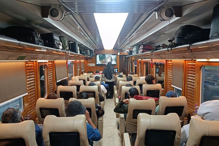 harga tiket kereta panoramic, Tarif Kereta Panoramic, tiket kereta panoramic khusus, tiket kereta wisata panoramic, tarif kereta priority, Ada Tarif Khusus Kereta Panoramic dan Priority mulai Rp 100.000, Ini Daftarnya