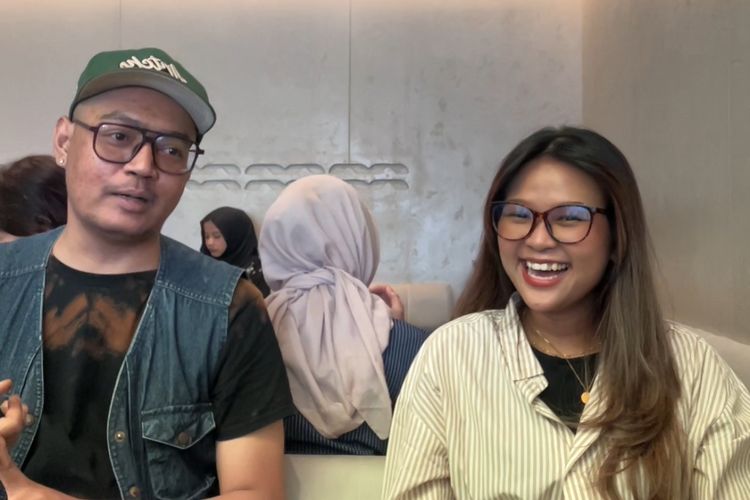 orang asing, jasa pendamping, Jasa Gue Temenin Jalan, Gue Temenin Jalan, jasa teman jalan, jasa teman curhat, tantangan gue temenin jalan, Tantangan David Jalani Jasa, 1. Pintar public speaking untuk hadapi beragam karakter, 2. Menghadapi komplain dari pelanggan, 3. Menyesuaikan diri dengan keinginan pelanggan, 4. Menjadi pendengar yang baik, 5. Membangun kepercayaan dengan pelanggan