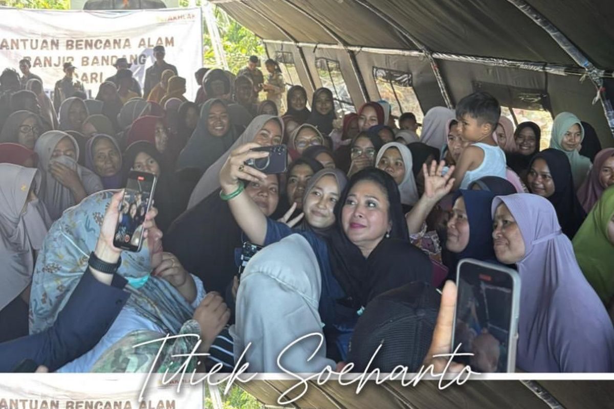 Aceh, Didit Prabowo, Titiek Soeharto, banjir di aceh, didit prabowo, banjir di aceh 2025, Momen Hangat Titiek Soeharto Temui Anak-anak Korban Banjir di Aceh