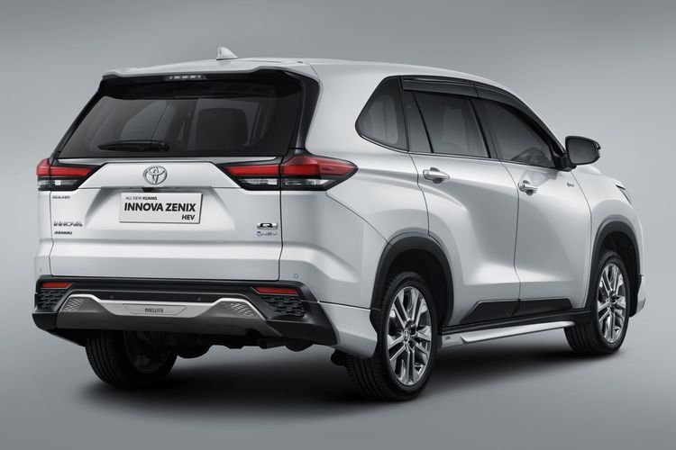 Populer Otomotif, artikel terpopuler, jambore pramuka, Diskon LMPV, exit tol cibubur, Toyota Innova Zenix, MG4 EV, Honda RoadSync, new honda adv160, Ubahan Innova Zenix, Honda ADV160 RoadSync