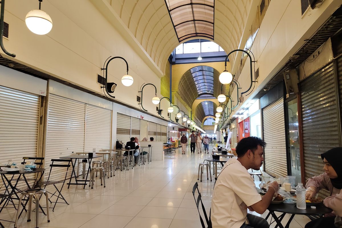 Blok M, Blok M Hub, wisata blok m, blok m hub kuliner, blok m hub butuh tambahan penerangan, Suasana Remang di Kawasan Kuliner Blok M Hub, Pedagang Harap Ada Perbaikan Lampu