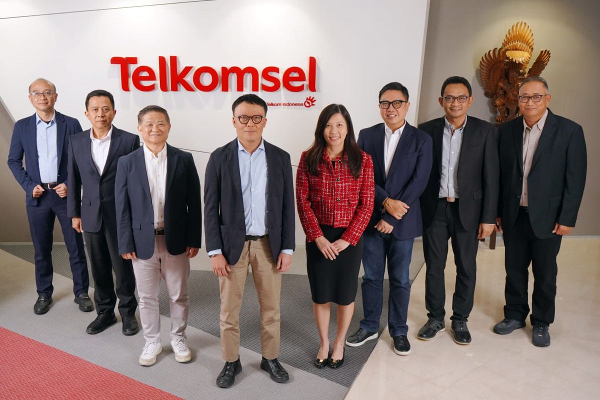 Telkomsel, direksi, Telkom, Singtel, komisaris, Komisaris, telkomsel, singtel, RUPST Telkomsel: Nugroho Tetap Dirut, Ada Nama Baru di Direksi dan Komisaris