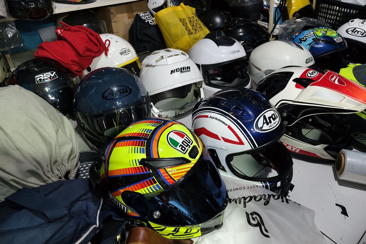 helm premium, servis helm, Servis Helm Premium yang Pernah Jatuh, Segini Biayanya