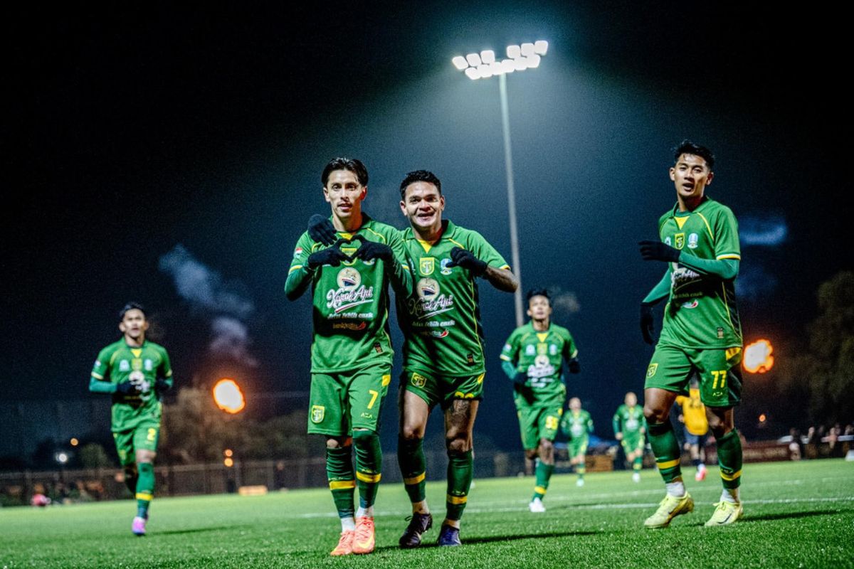persebaya surabaya, PSIM Yogyakarta, Persebaya vs PSIM, psim jogja, Super League 2025-2026, persebaya vs psim jogja, prediksi persebaya vs psim, Prediksi Persebaya vs PSIM Super League 2025, Tuan Rumah Siapkan Skuad Terbaik