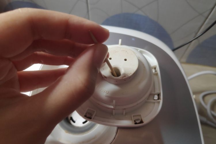 rice cooker, Rice cooker, Rice Cooker, tips masak nasi, cara nasi tidak cepat bau di rice cooker, Bikin Hemat, 5 Tips agar Nasi Tidak Cepat Bau dan Basi di Rice Cooker, 1. Perhatikan arus listrik ke rice cooker, 2. Rutin buang air dari penampungan uap, 3. Bersihkan rice cooker secara menyeluruh, 4. Cabut steker rice cooker pada malam hari, 5. Gunakan daun pandan saat memasak nasi