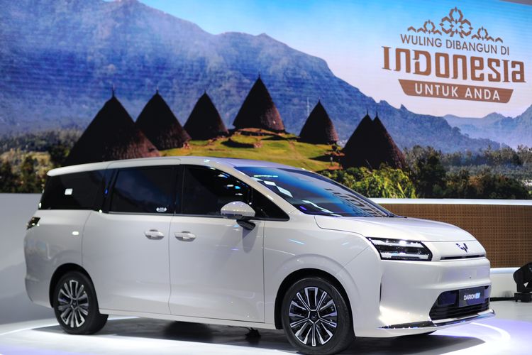 IIMS 2026, skema cicilan, mobil listrik, Intip Cicilan Mobil Harga Rp 300 Jutaan di IIMS 2026