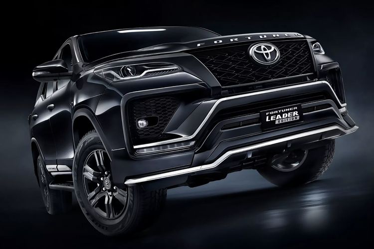 pameran otomotif, Toyota fortuner, Populer Otomotif, cicilan mobil, artikel terpopuler, bodykit, pengesahan stnk, GIIAS 2025, bbm campur etanol, Mobil 7 Penumpang, GIIAS Tak Tingkatkan Penjualan