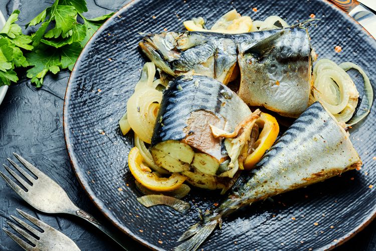 cara sehat memasak ikan, masak ikan tanpa minyak, teknik memasak rendah lemak, ikan untuk diet sehat, cara memasak ikan rendah kalori, Apa Cara Paling Sehat untuk Masak Ikan agar Gizinya Maksimal?, Mengapa Ikan Sangat Sehat, Mengukus dan Merebus: Metode Paling Sehat, Membakar dan Memanggang di Oven, Menggoreng: Pilihan Terburuk untuk Kandungan Gizi, Memasak dengan Microwave, Teknik Sous Vide: Favorit Pecinta Kuliner Sehat, Metode Terbaik Masak Ikan yang Menyehatkan