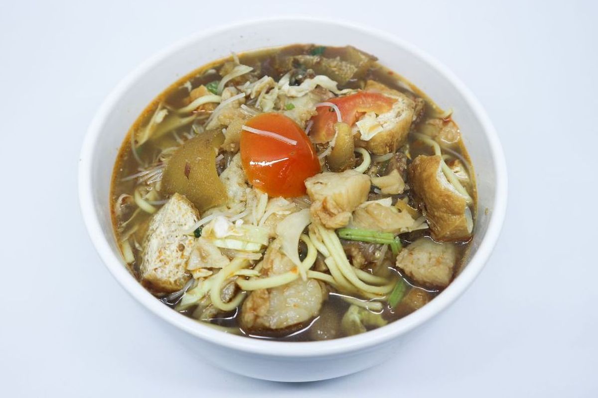kuliner khas Bogor, Kuliner khas Bogor, Toge goreng adalah, Soto Mie Bogor, soto mie Bogor, Laksa Bogor, kuliner bogor, makanan khas bogor, Minuman khas Bogor, kuliner khas bogor, Hari Jadi Bogor ke-543, Hari Jadi Bogor 2025, toge goreng adalah, doclang adalah, kuliner bogor legendaris, Hari Jadi Ke-543 Bogor, Cicipi 10 Kuliner Khas yang Siap Goyang Lidah, 1. Toge Goreng, 2. Asinan Bogor, 3. Soto Mie Bogor, 4. Laksa Bogor, 5. Doclang, 6. Cungkring, 7. Bapatong, 8. Dodongkal, 9. Lapis Bogor Sangkuriang, 10. Es pala