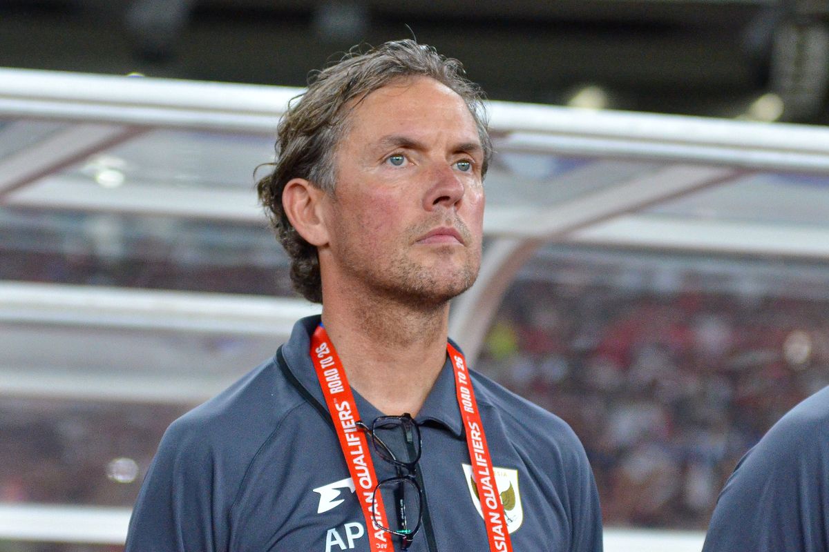 Indonesia, Timnas Indonesia, Patrick Kluivert, PSSI, Belanda, Timnas, Piala Dunia 2026, Alex Pastoor, Denny Landzaat, Alex Pastoor Tidak Kaget Berpisah dengan Timnas Indonesia, Kenapa?