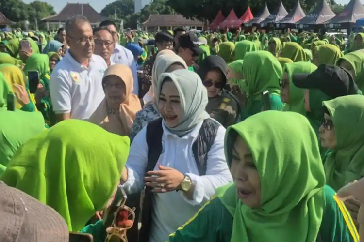 Plt Bupati Ponorogo, OTT KPK Bupati Ponorogo, Bupati Ponorogo Sugiri Sancoko Tersangka, plt bupati ponorogo, lisdyarita wakil bupati ponorogo, Profil Lisdyarita, Wakil Bupati Ponorogo yang Naik Jabatan Usai Bupati Sugiri Ditangkap KPK