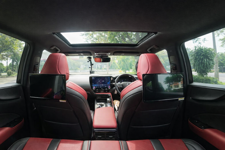 Lexus, Interior Lexus NX 450h+ F Sport: Modern, Sporty, dan Sarat Teknologi