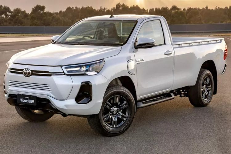 desain baru, Elektrifikasi, debut global, Toyota Hilux Travo, Toyota Hilux Travo: Debut Global di Thailand 10 November 2025